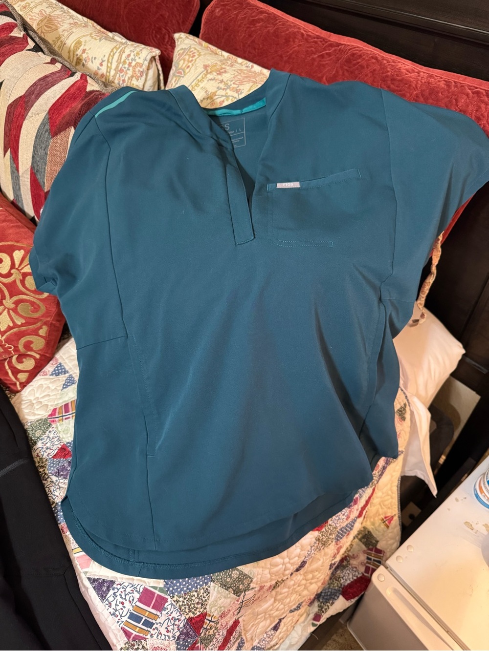 Figs Women's Teal V-Neck Tunic Scrub Top